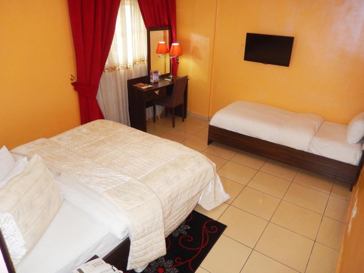 Noubou International Hotel Douala Eksteriør bilde