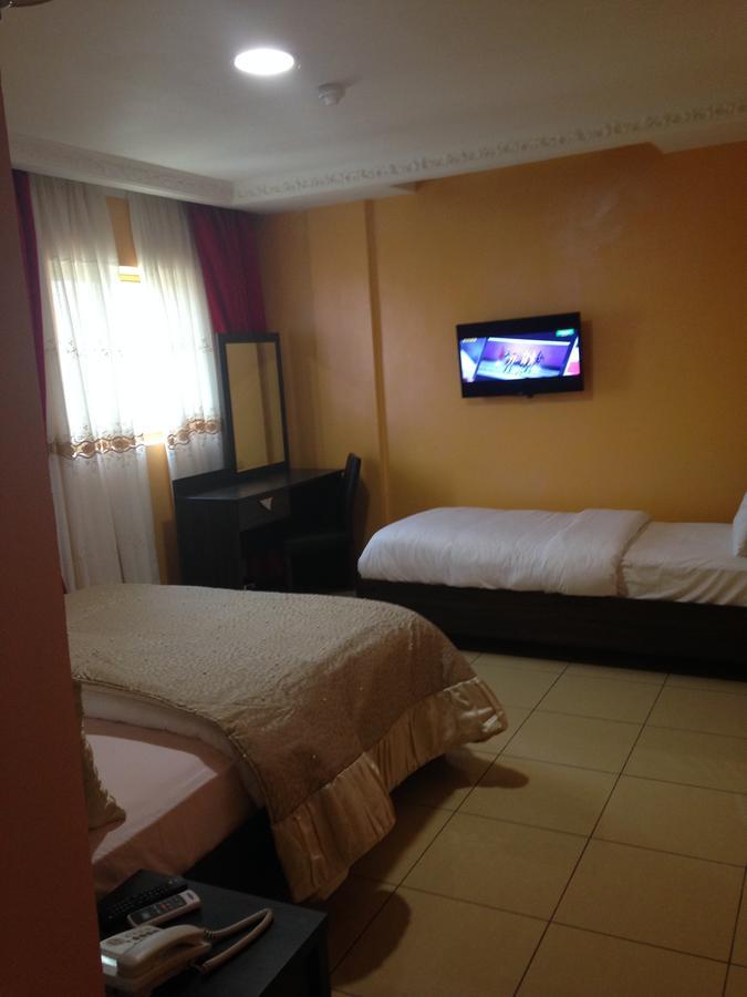 Noubou International Hotel Douala Eksteriør bilde