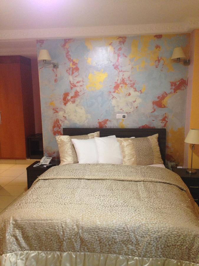 Noubou International Hotel Douala Eksteriør bilde