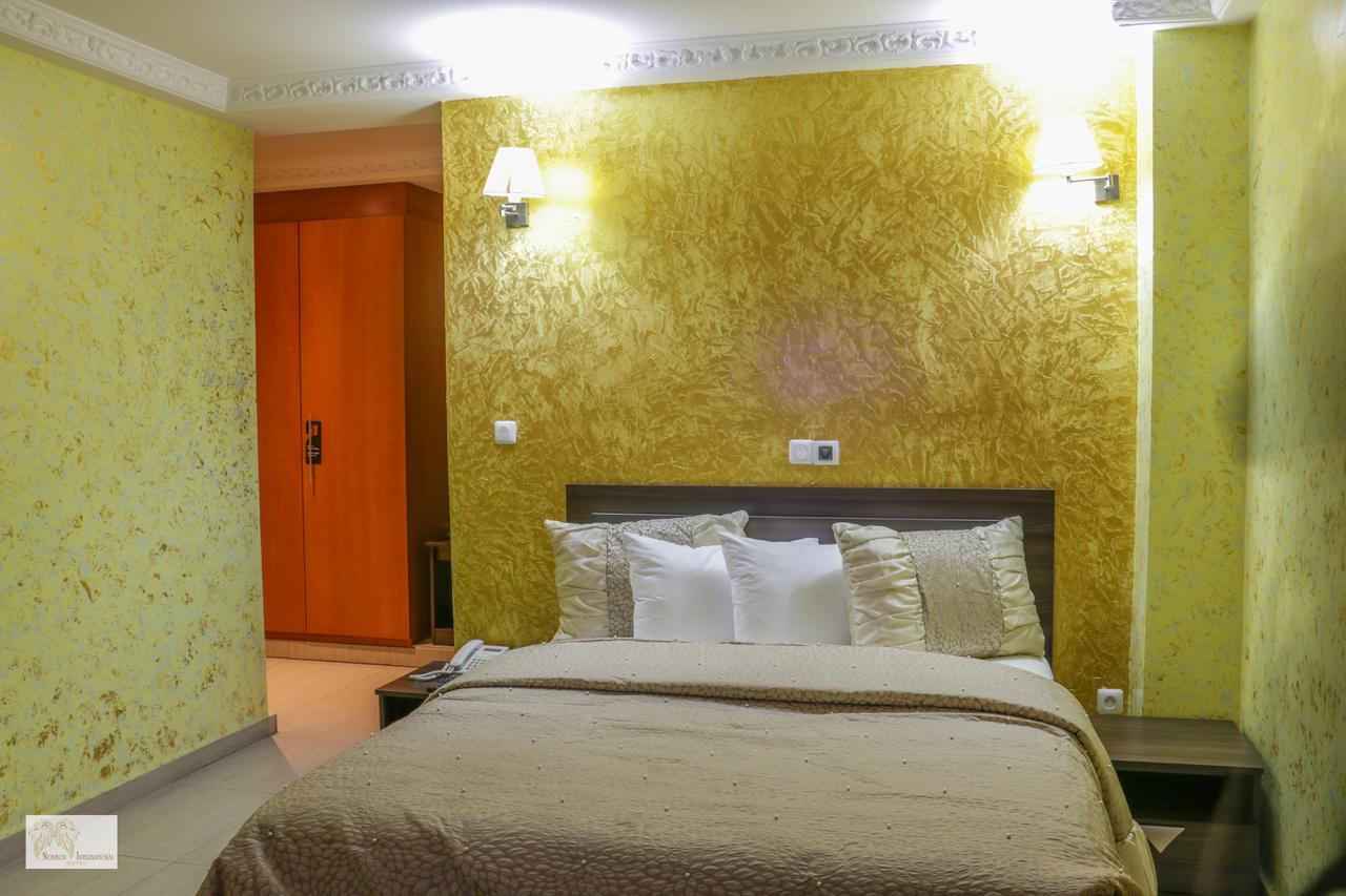 Noubou International Hotel Douala Eksteriør bilde