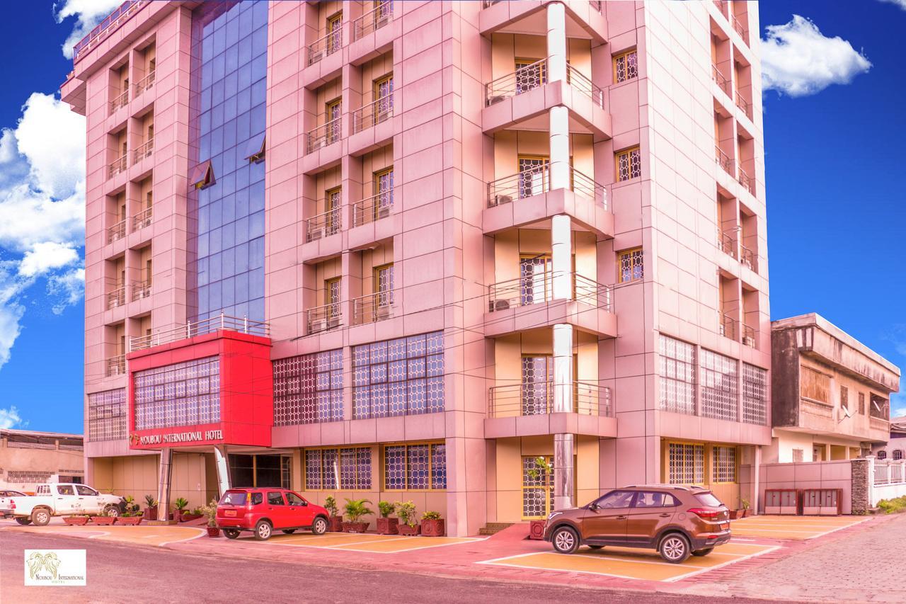 Noubou International Hotel Douala Eksteriør bilde