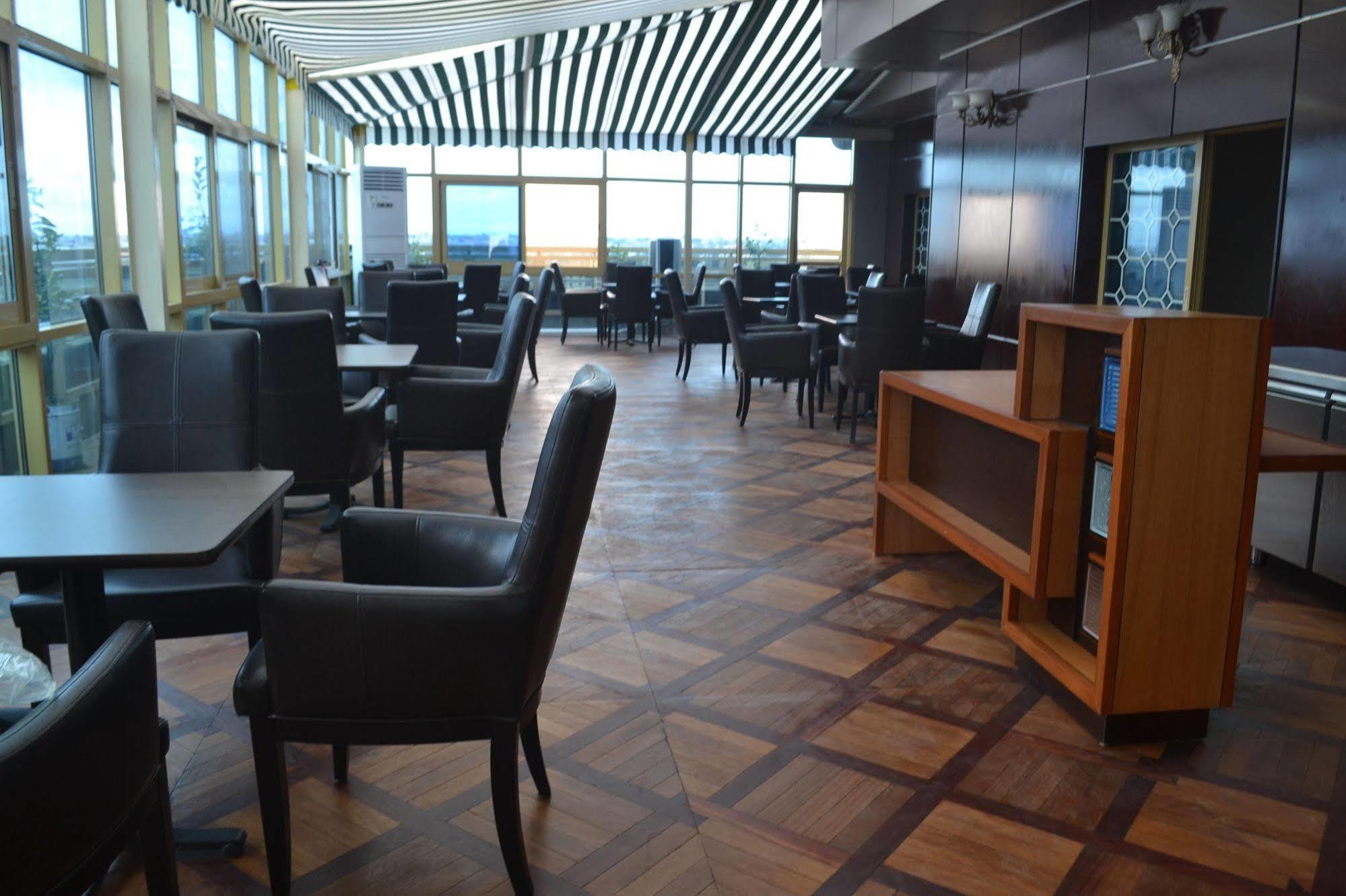 Noubou International Hotel Douala Eksteriør bilde
